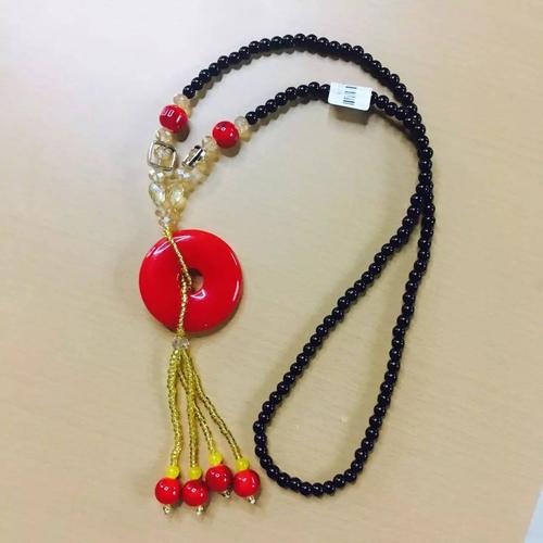 小饰品里的大世界 义乌商品汇背后的百变风情
